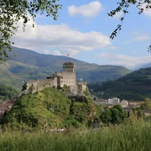 Hébergement de vacances Des 3 Pics Dans Les Hautes-pyrenees, Segus